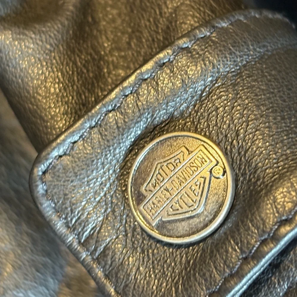 Harley-Davidson Black Leather Jacket - Picture 10 of 16
